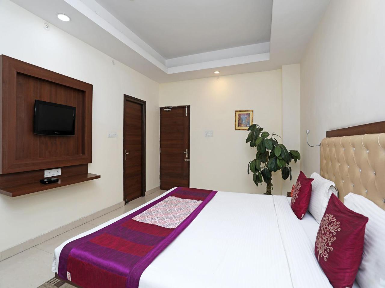 Oyo 680 Hotel Ranjana Heritage Lucknow Eksteriør bilde